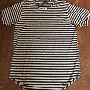 Elwood striped scallop tee